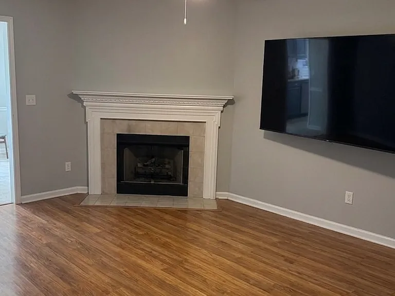 199 Ridgewood Dr — Photo 2