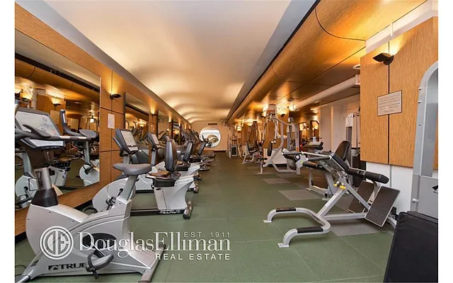 Rented by Douglas Elliman | media 27