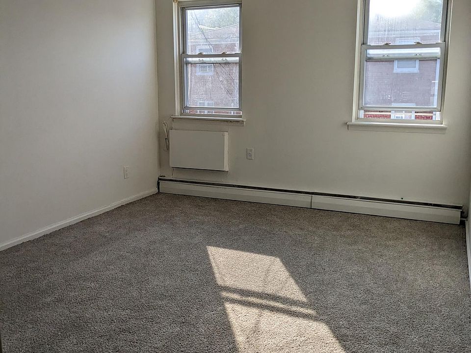 1st image of 138 28th Ave APT 3