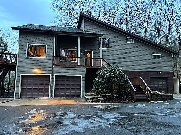 3rd image of 209 Claypoole Hill Road Ext