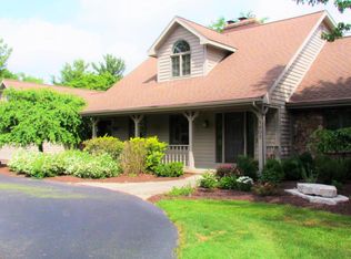 1605 Beard Dr SE, Grand Rapids, MI