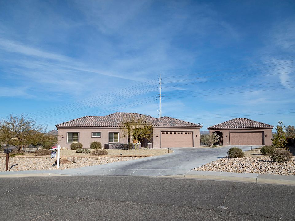 1st image of 655 N Sierra Vista Dr