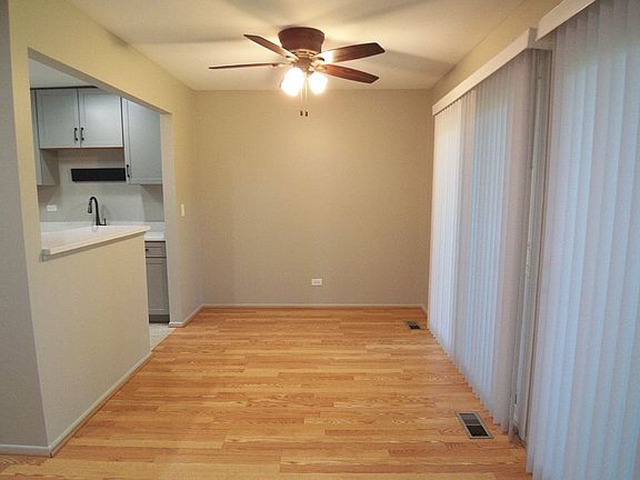 5th image of 1546 Williamsburg Dr Unit C1