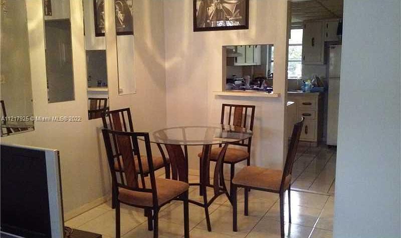 1st image of 5387 SW 40th Ave APT 105