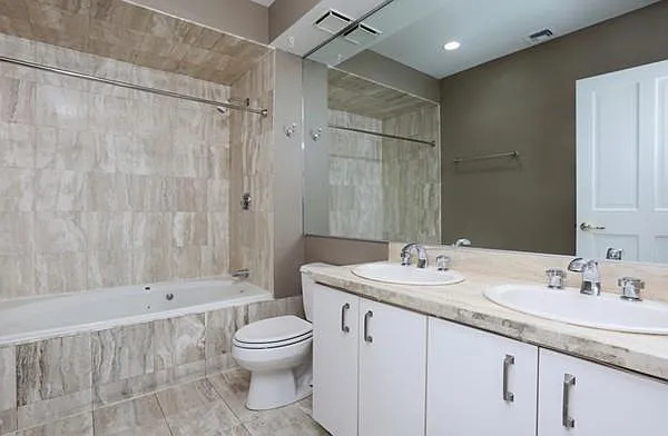 110 Marlborough St #2 — Photo 9