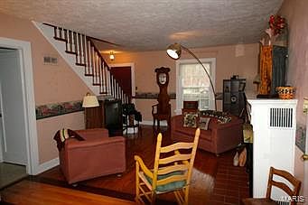 5th image of 908 Sainte Genevieve Ave