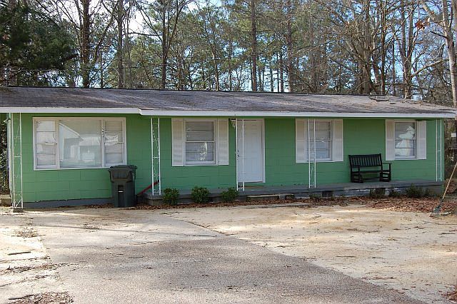 2nd image of 608 Ashland Dr