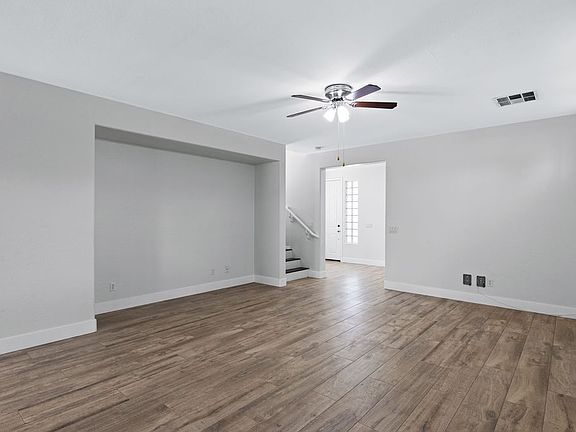 5th image of 21097 E Duncan St