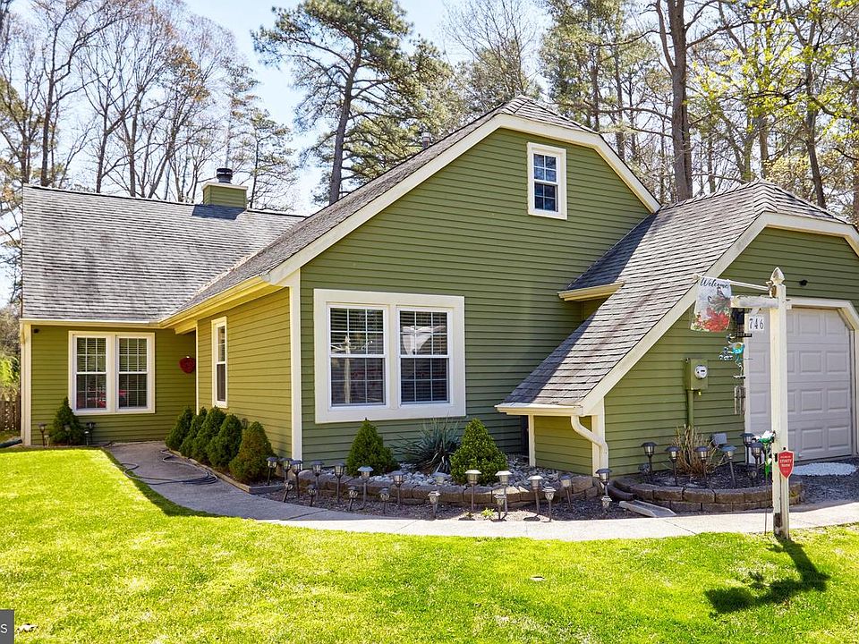 1st image of 746 Whalers Cove Pl