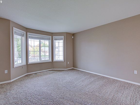 5th image of 2415 NE 106th St