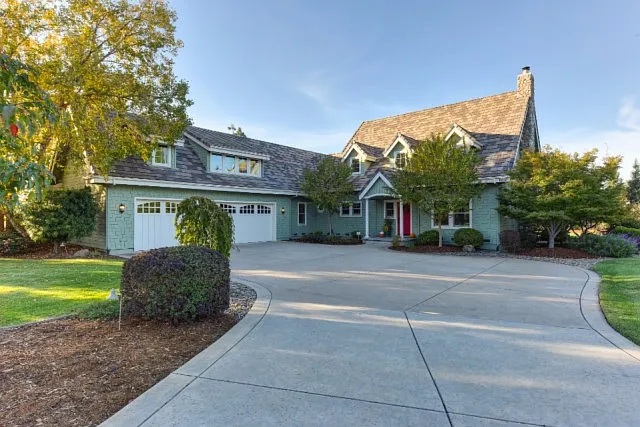 8870 Chambray Rd photo 1