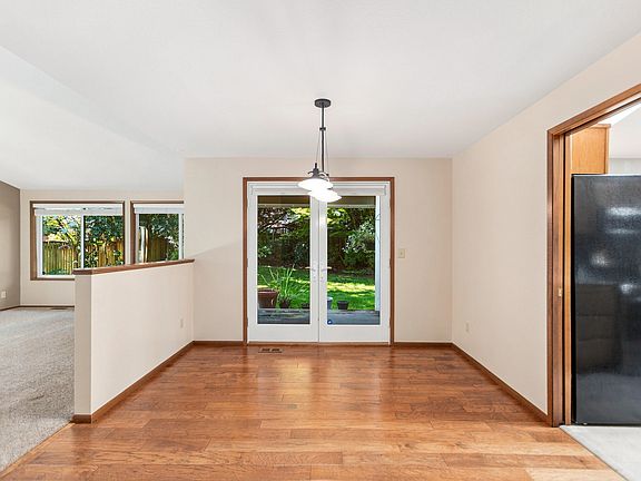 5th image of 13402 49th Ave SE