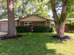 1020 Mayfair Rd, Saint Charles, MO 63303