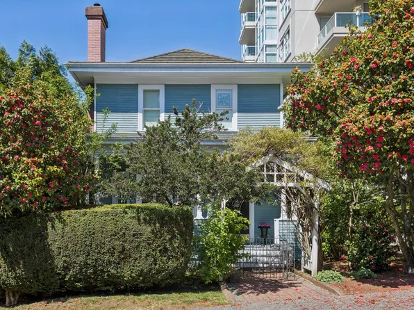 557 Lonsdale Ave, North Vancouver, BC V7M 2G6
