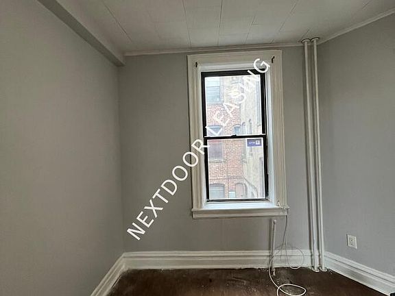 5th image of 84 Romaine Ave #6M