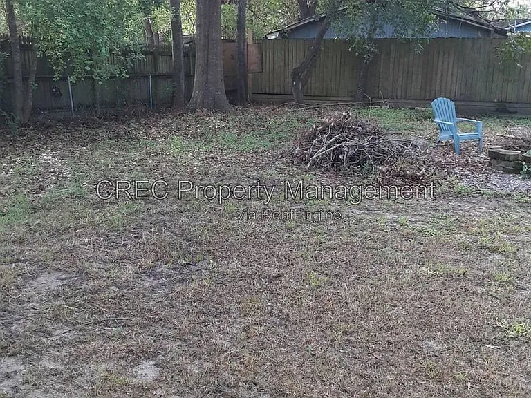 1519 Balsam St #A — Photo 15