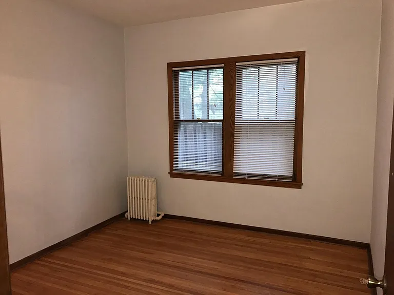 Bedroom (3 of the same size)