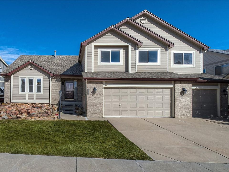 2nd image of 6083 Rogers Cir