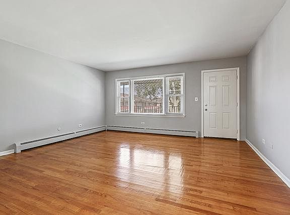 2nd image of 1101 Holiday Ln Unit 17