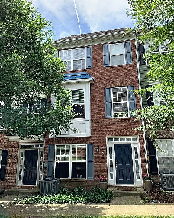 1st image of 8238 Lenox Creekside Dr