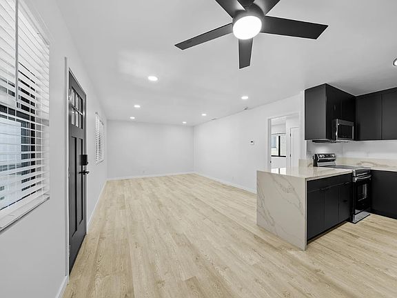 3rd image of 4160 Texas St #6