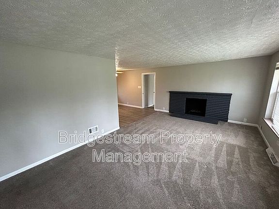 2nd image of 4246 Lyndell Dr