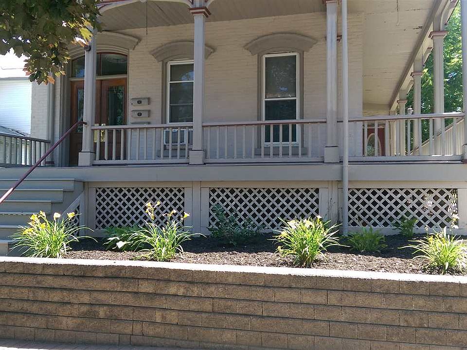 1st image of 190 Circular St #3