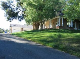 495 Beavercreek Ln, Fallbrook, CA 92028