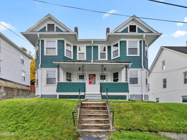 17-19 Richmond St, Adams, MA 01220