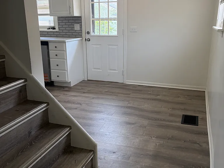 Hallway to Kitchen
