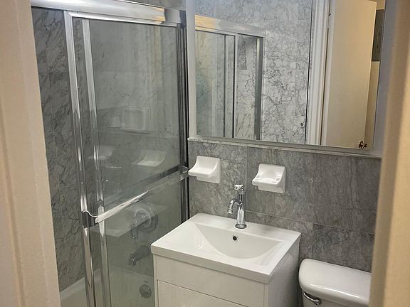 5th image of 229 E 80th St APT 2D