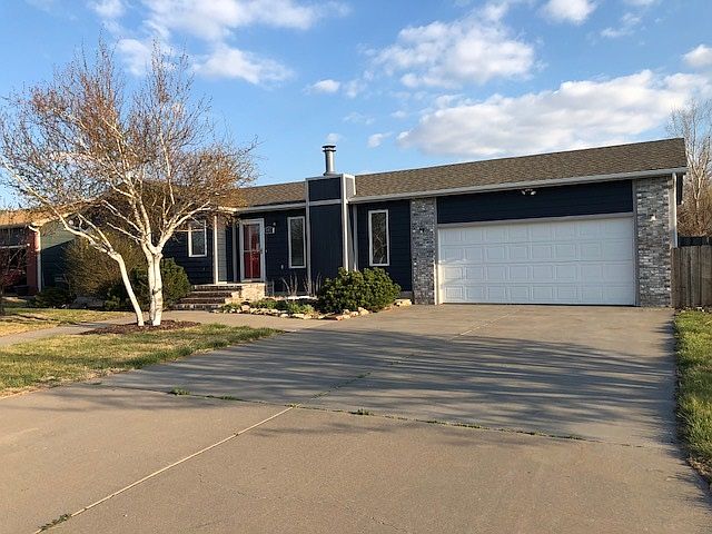 1st image of 507 Sunset Ct