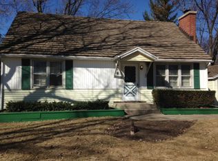 618 Woodview Ave, Elk Grove Village, IL 60007