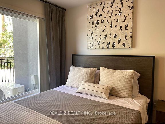 4th image of 70 Orchid Place Dr #11