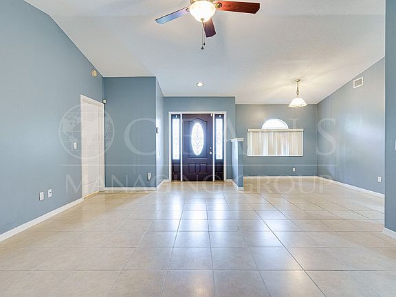 4th image of 20 Barkley Ln