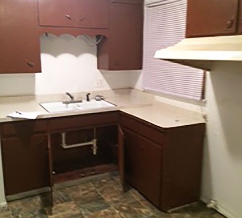 2nd image of 1817 Westcliff Dr