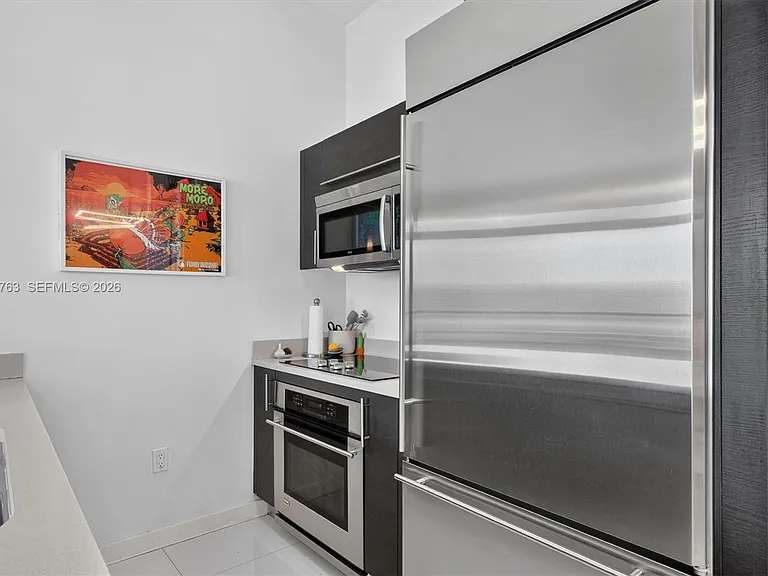 500 Brickell Ave #1100 — Photo 9