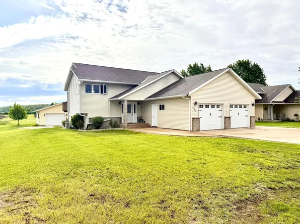 361 Maywood Ave, Paynesville, MN 56362