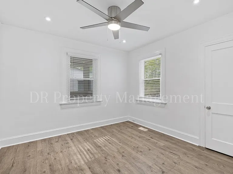 319 Forest Hill Ave — Photo 7