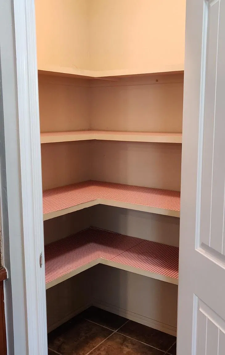 3 bed, 1250 sqft, $1,500 — Photo 3