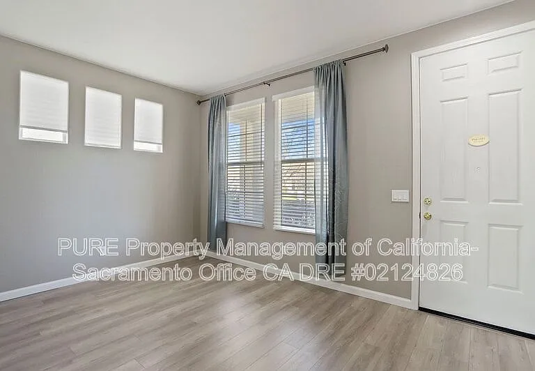 1518 Sandmark Dr — Photo 24