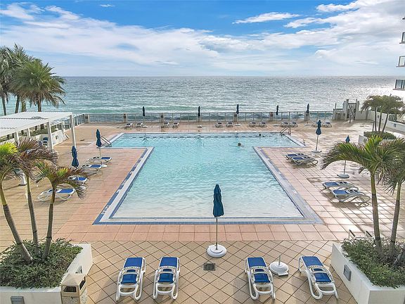 4th image of 2751 S Ocean Drive #304N