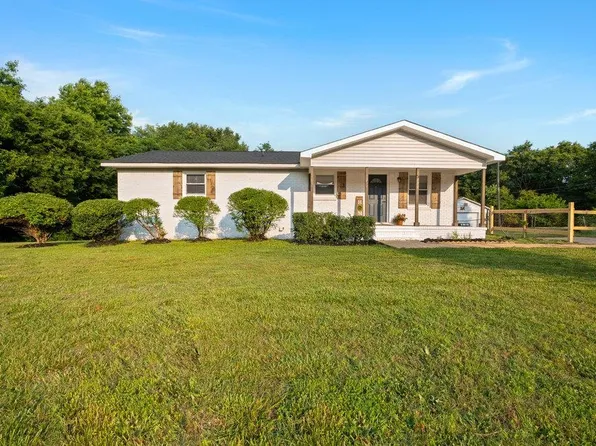 179 Nesbitt Rd, Wellford, SC 29385