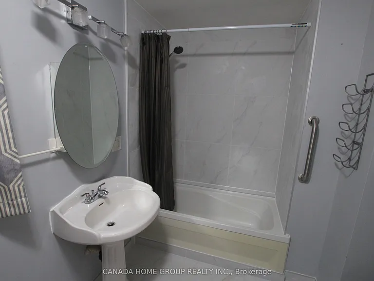 931 Goldie St — Photo 21