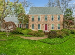 6 Linvale Ln, Bridgewater, NJ 08807