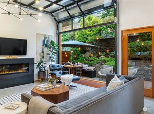 215 21st Ave #B, Seattle, WA 98122