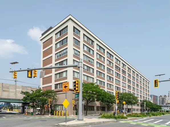 169 Monsignor Obrien Hwy APT 213, Cambridge, MA 02141