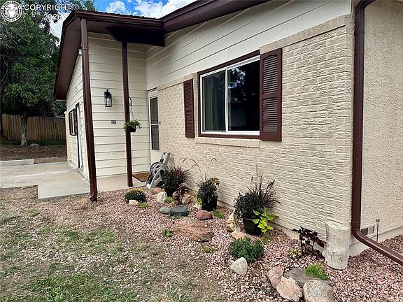 2nd image of 5729 Lake Beckwith Pl