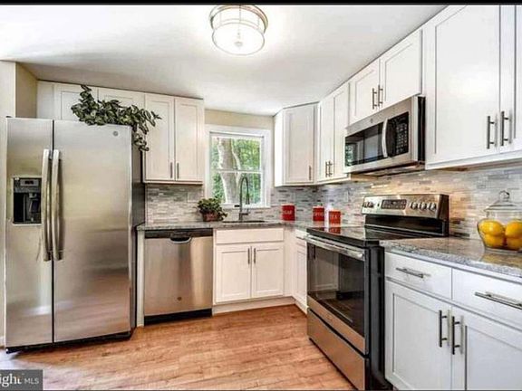 4th image of 664 W Central Ave