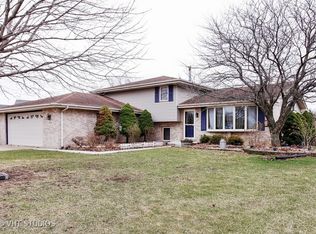 3516 Golf Ave, New Lenox, IL 60451